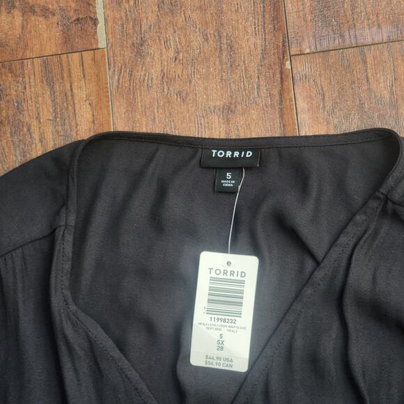 Torrid Crepe Wrap Blouse Plus 5X Black Sheer V-neck Top Casual Office Luxe - Picture 5 of 8